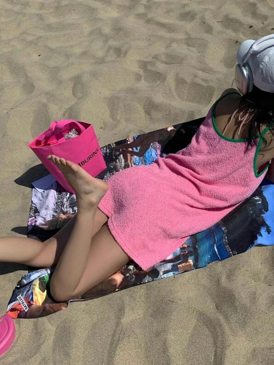 沙灘必備☀️毛巾吊帶裙