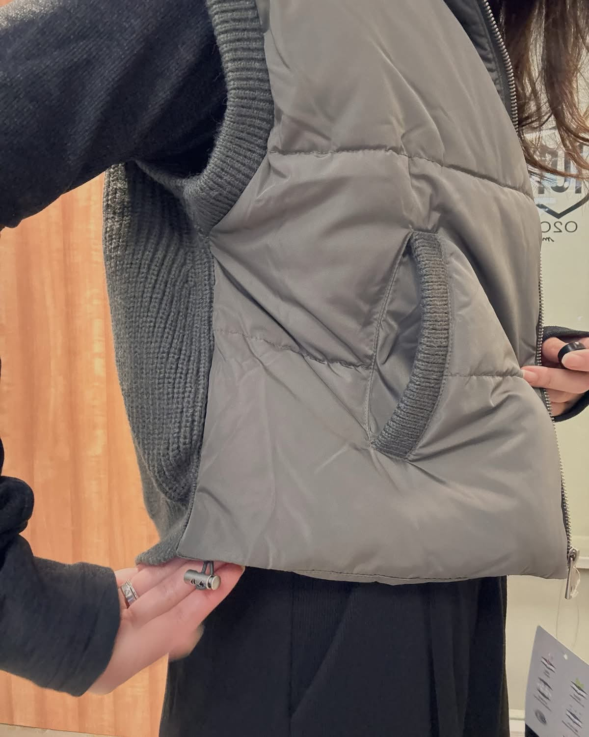 🇰🇷已認證🥂80%鴨絨含量 拼冷羽絨背心