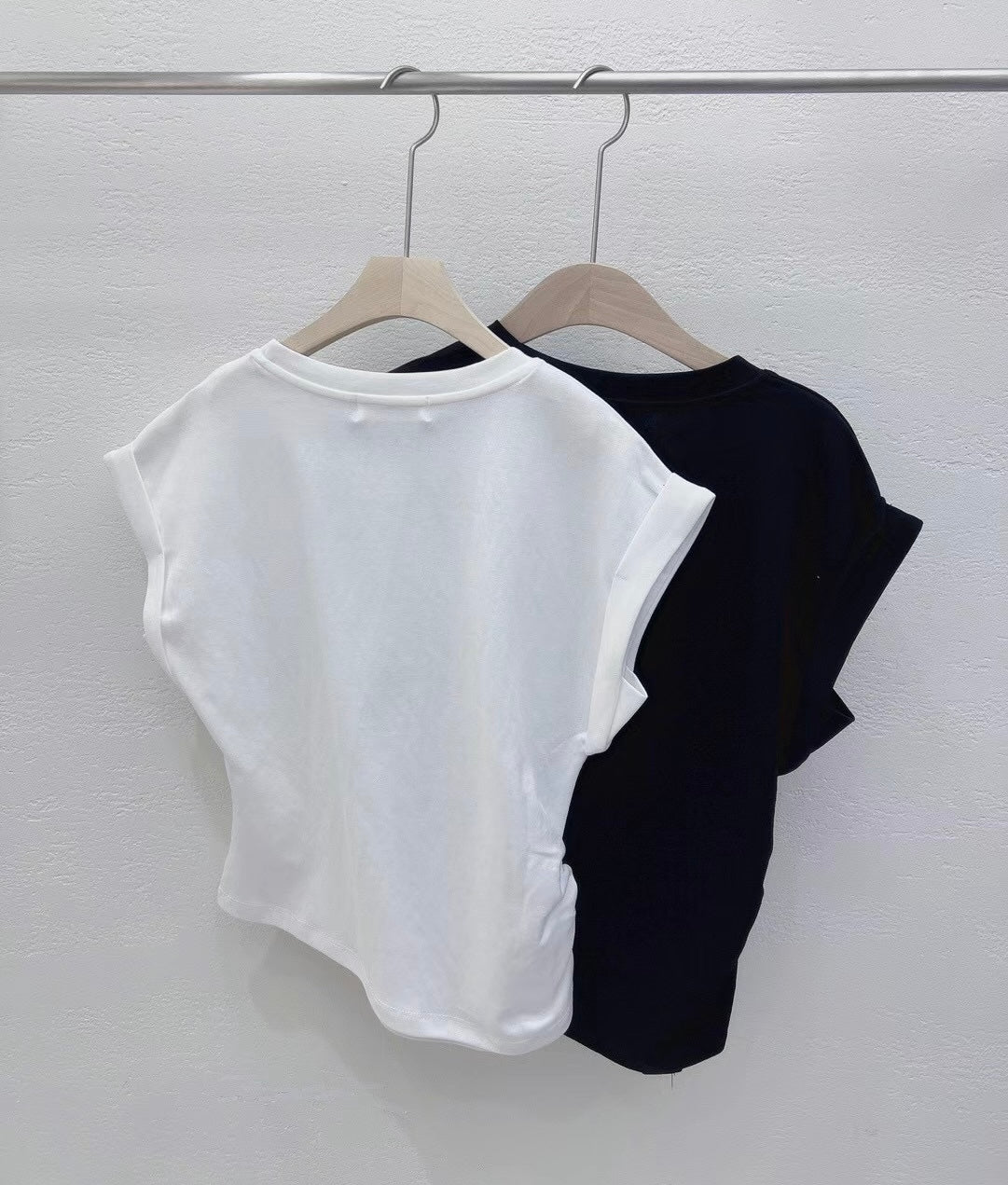 簡約顯瘦Top ☀️2色