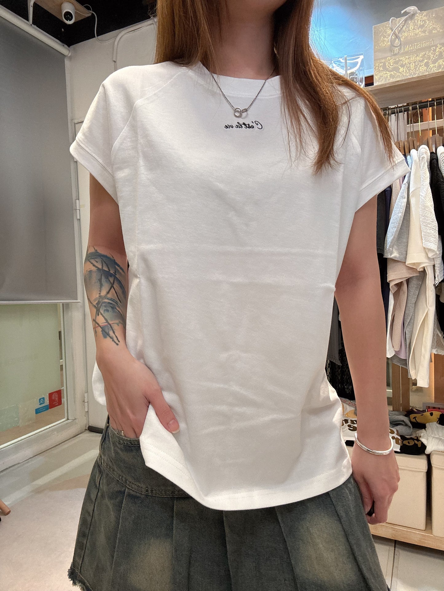 🇯🇵高質薄棉繡花細字Tee*2色