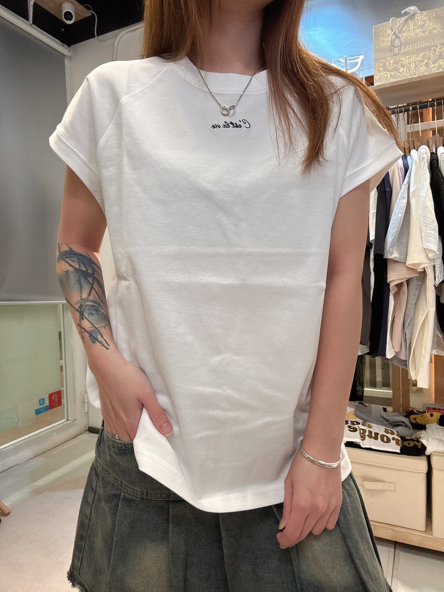 🇯🇵高質薄棉繡花細字Tee*2色